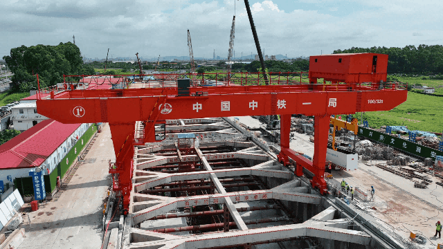 Metro Tunnel Muck Handling Crane Manufactured by Henan Mine Crane
