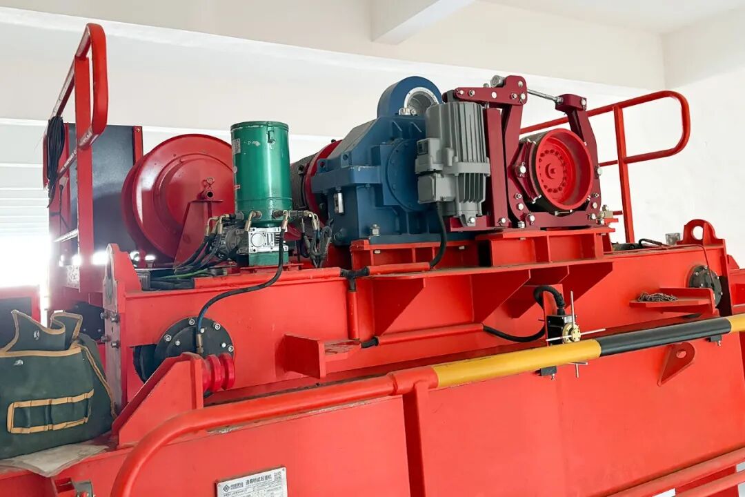 Fully automatic grab bucket crane for bulk material